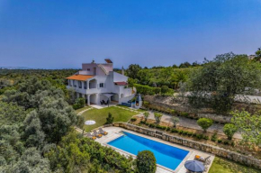 Villa Alfarrobeira by Villa Plus